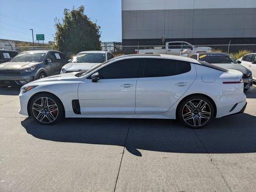 2022 Kia Stinger GT1