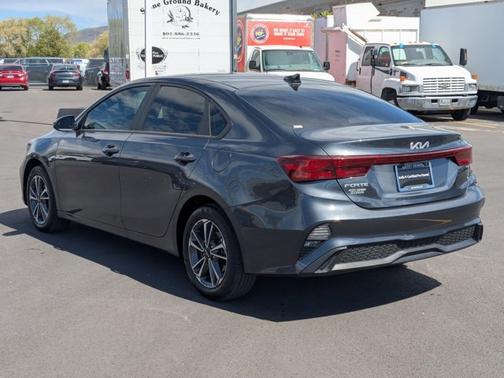Gravity Gray 2024 Kia Forte LXS