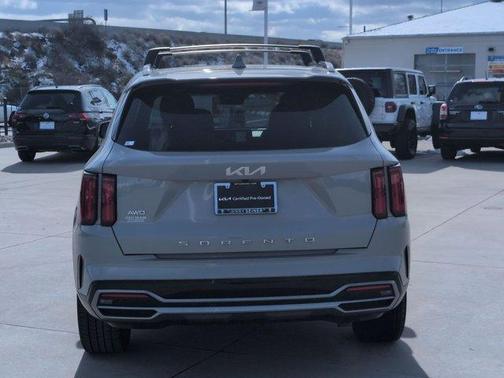 2022 Kia Sorento SX