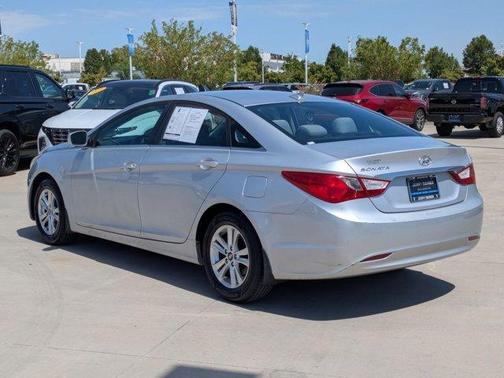2013 Hyundai SONATA GLS