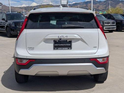 2023 Kia Niro EX