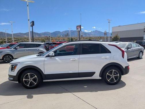 2023 Kia Niro EX