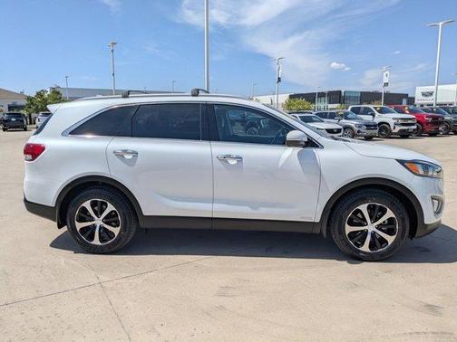 2017 Kia Sorento EX