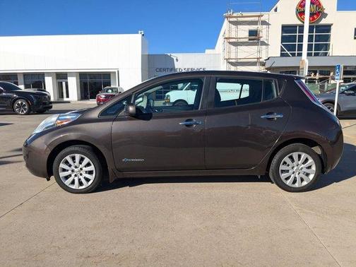 2016 Nissan Leaf S