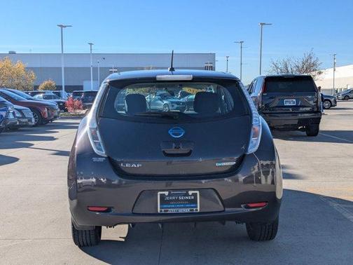 2016 Nissan Leaf S