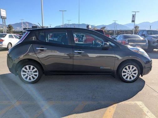 2016 Nissan Leaf S