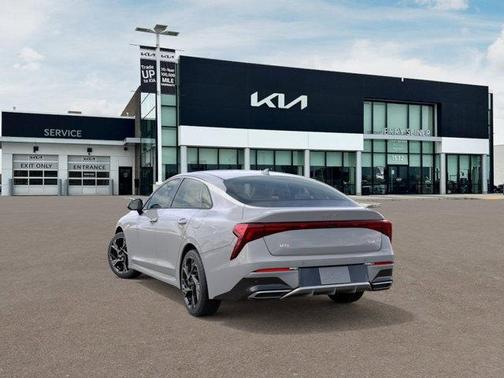 2026 Kia K5 GT-Line