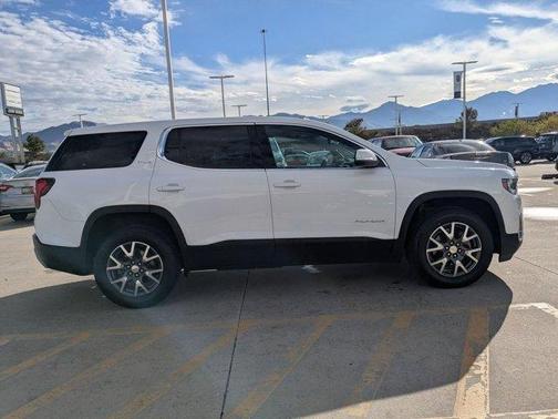 2020 GMC Acadia SLE