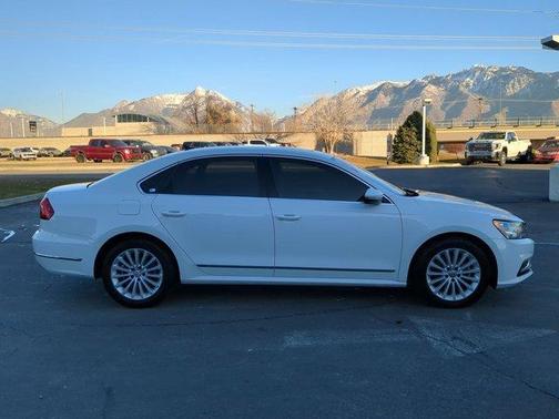 2017 Volkswagen Passat 1.8T SE