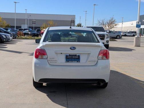 2016 Subaru Impreza 2.0i Premium