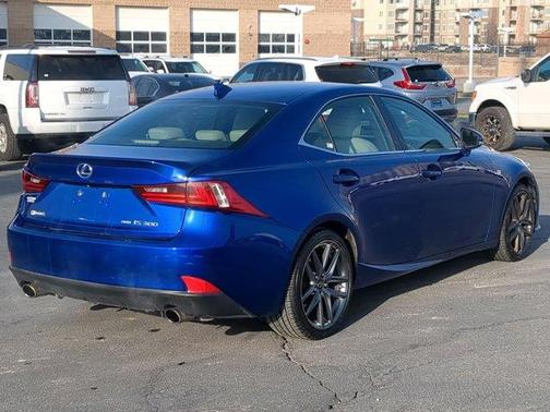 2016 Lexus IS 300 Base