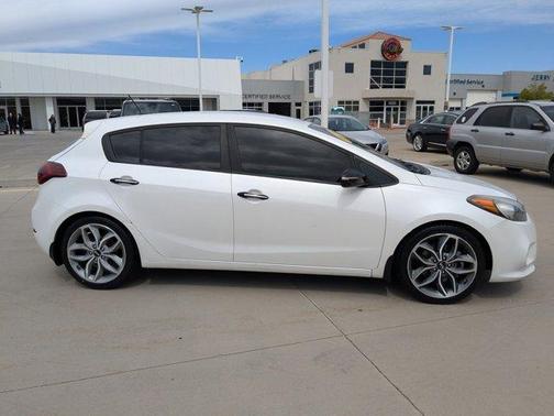 2016 Kia Forte SX