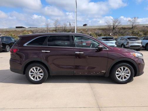 2019 Kia Sorento LX V6