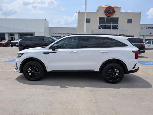 Glacial White Pearl 2022 Kia Sorento SX