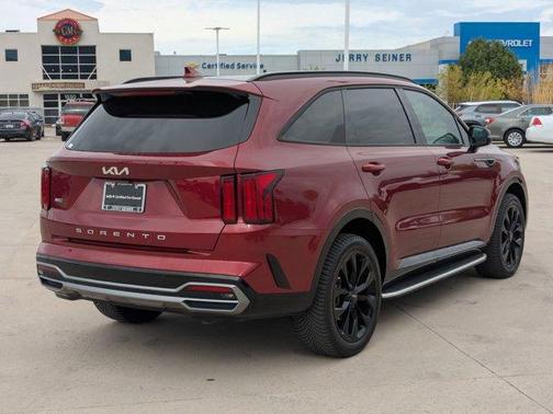 2022 Kia Sorento SX