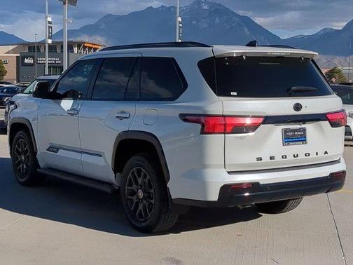 2024 Toyota Sequoia Platinum