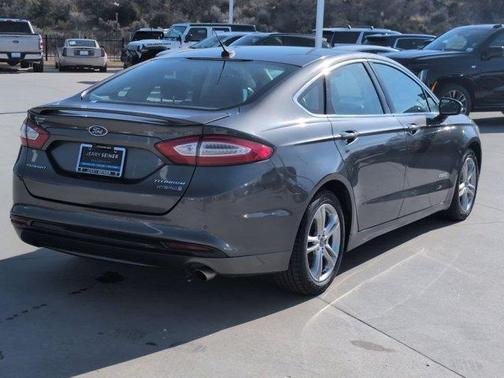 2016 Ford Fusion Hybrid Titanium