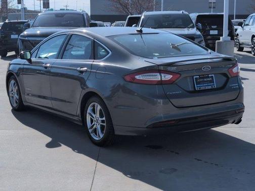2016 Ford Fusion Hybrid Titanium
