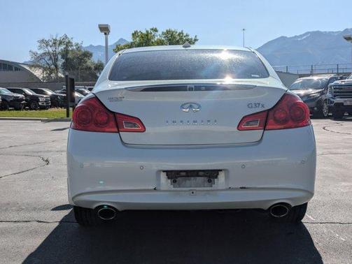 2013 INFINITI G37x Base