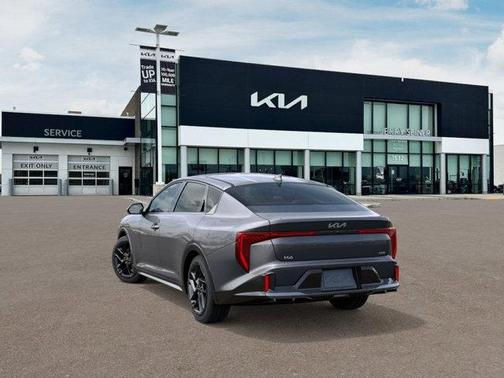 2026 Kia K4 GT-LINE