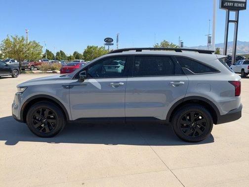 2022 Kia Sorento X-Line S