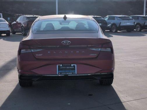 2021 Hyundai ELANTRA Limited