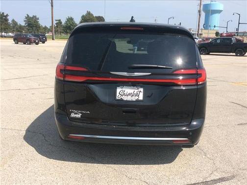 2023 Chrysler Pacifica Touring