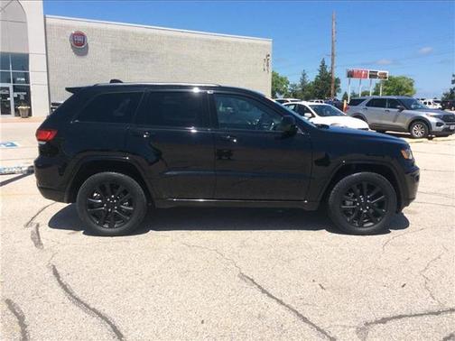 2022 Jeep Grand Cherokee WK Laredo