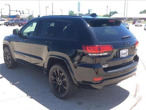 2022 Jeep Grand Cherokee WK Laredo