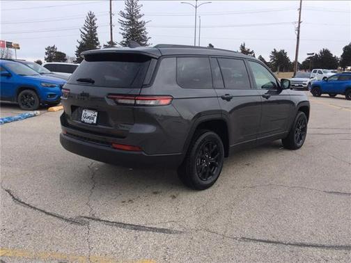 2025 Jeep Grand Cherokee L Laredo