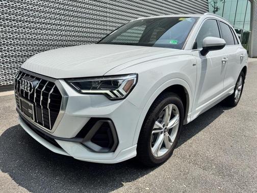 2024 Audi Q3 Premium 45 TFSI S line quattro Tiptronic