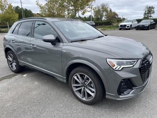 2025 Audi Q3 Premium 45 TFSI S line quattro Tiptronic