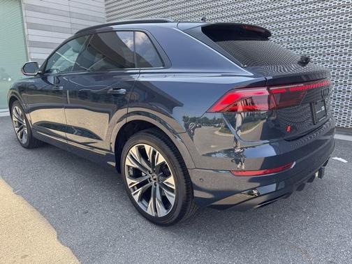 2025 Audi Q8 Prestige 55 TFSI quattro