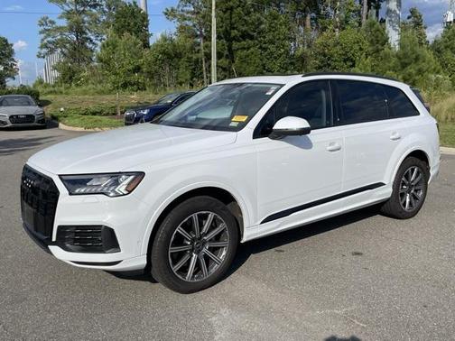 2023 Audi Q7 Premium Plus 45 TFSI quattro Tiptronic
