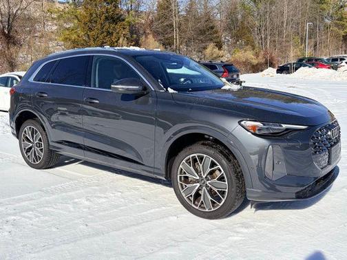 2025 Audi Q5 Premium Plus TFSI quattro S tronic