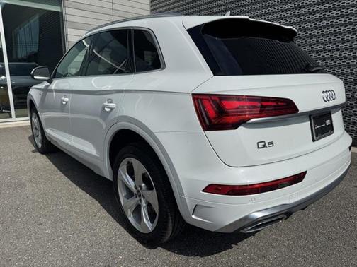 2025 Audi Q5 Premium Plus 45 TFSI S line quattro S tronic