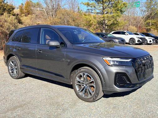 2025 Audi Q7 Premium Plus 45 TFSI quattro Tiptronic