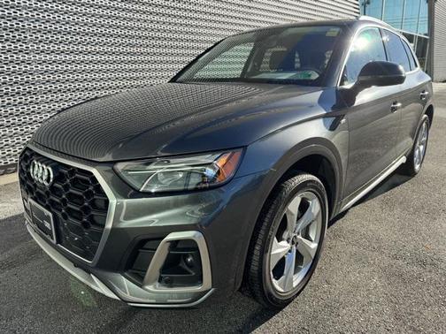 2023 Audi Q5 Premium Plus 45 TFSI S line quattro