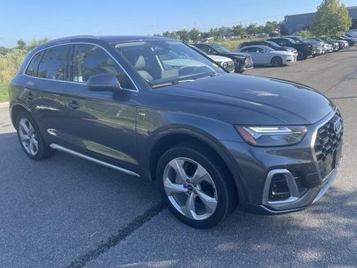 2023 Audi Q5 S line Premium Plus