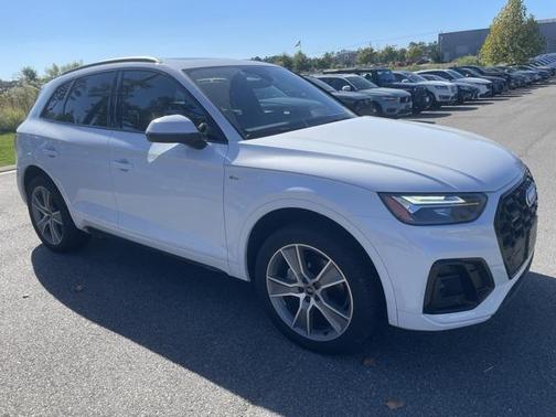 2025 Audi Q5 Premium 45 TFSI S line quattro