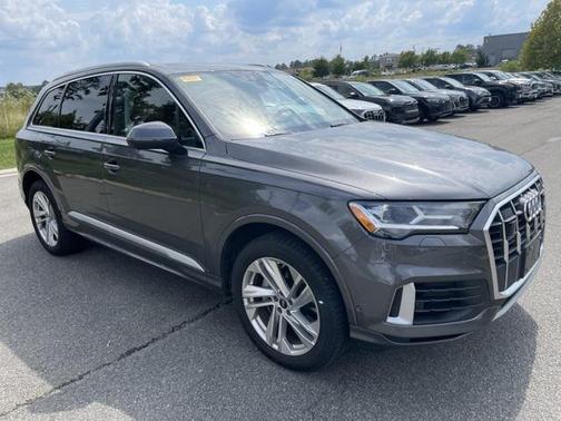 2022 Audi Q7 Premium Plus 55 TFSI quattro Tiptronic