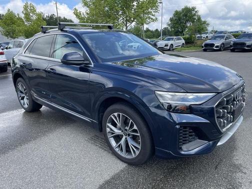 2024 Audi Q8 Premium 55 TFSI quattro