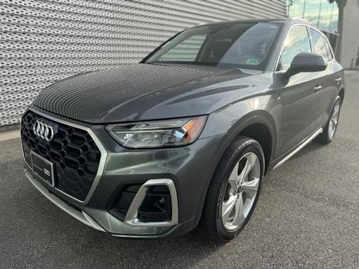 2022 Audi Q5 Premium Plus 45 TFSI S line quattro S tronic