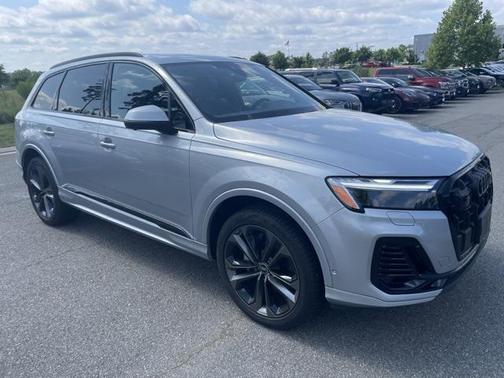 2025 Audi Q7 Premium Plus 55 TFSI quattro Tiptronic