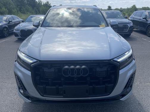 2025 Audi Q7 Premium Plus 55 TFSI quattro Tiptronic