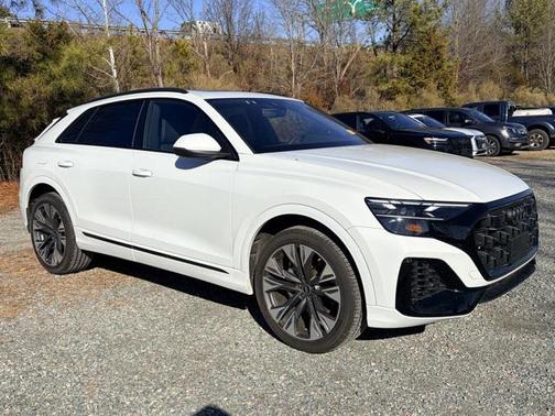 2025 Audi Q8 Premium 55 TFSI quattro