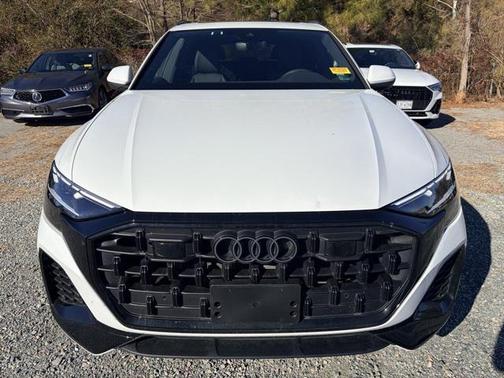2025 Audi Q8 Premium 55 TFSI quattro