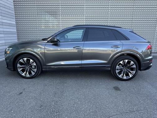 2025 Audi Q8 Premium Plus 55 TFSI quattro