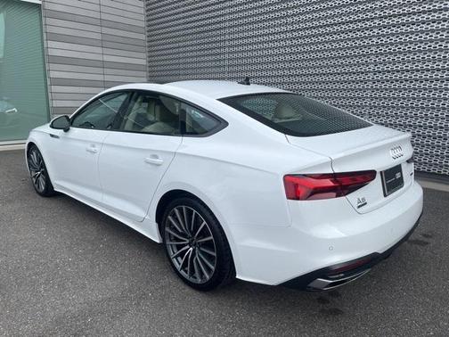 2024 Audi A5 Sportback Premium Plus 40 TFSI quattro S tronic