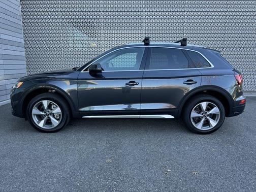 2023 Audi Q5 Premium 40 TFSI quattro S tronic
